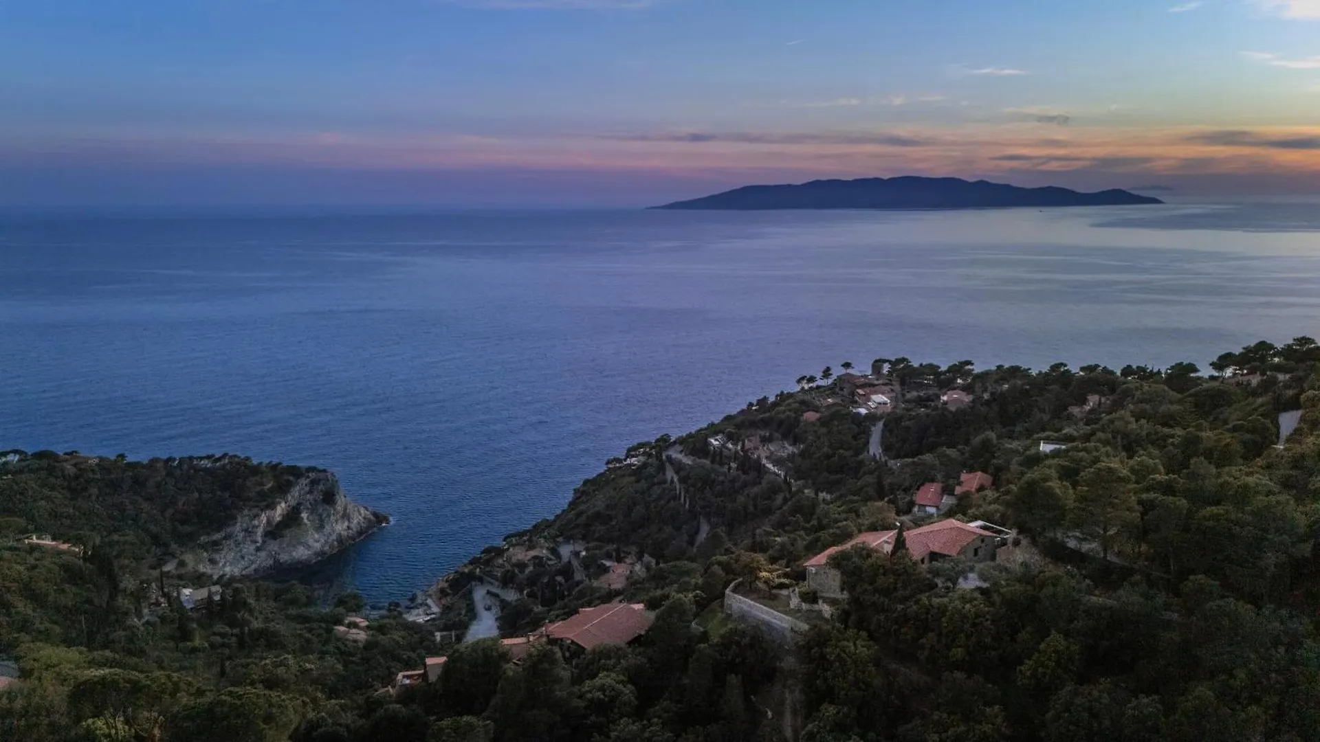 Cala Piccola Magical Sunset + Reserved Beach モンテ・アルジェンターリオ イタリア